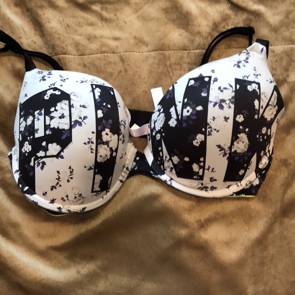 PINK wear everywhere push up bra